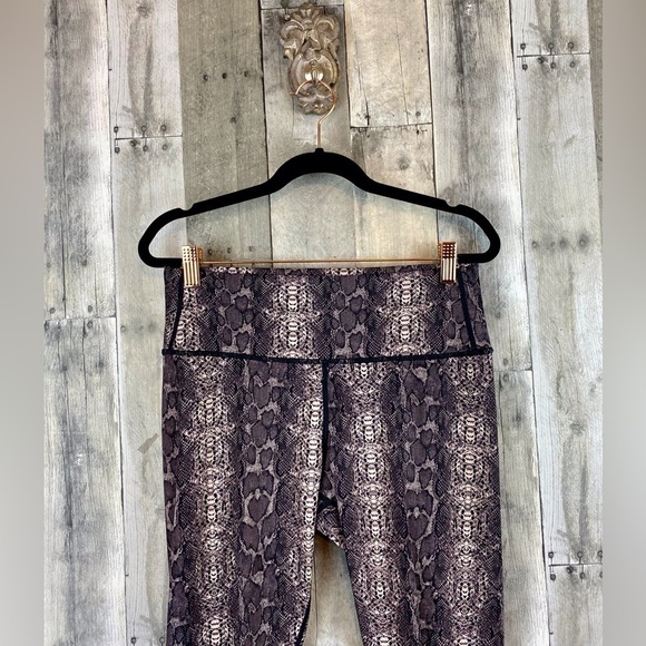 Varley Luna 25 Legging in Blush Boa Size Large. - Picture 4 of 13
